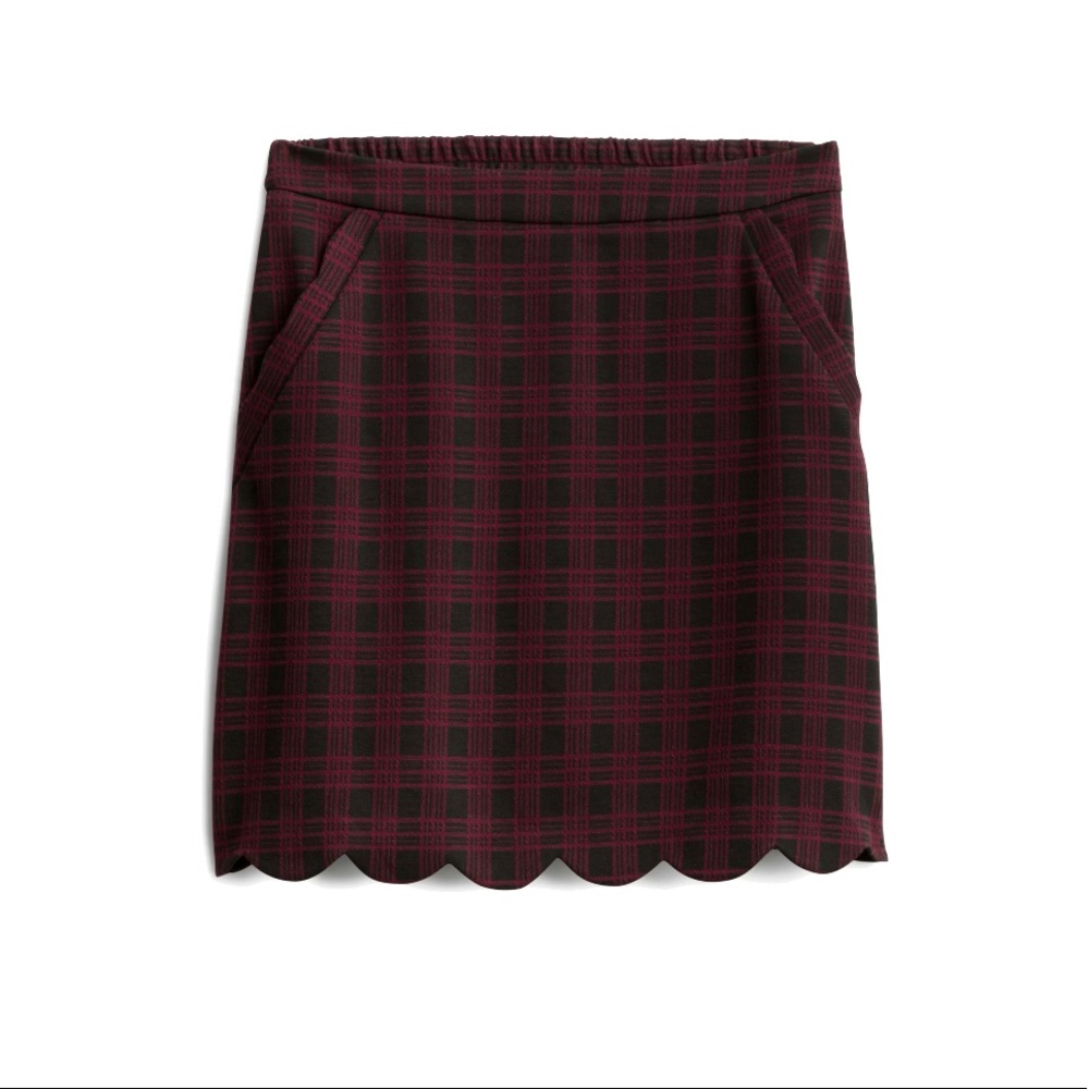 Skies Are Blue Scallop Edge Skirt